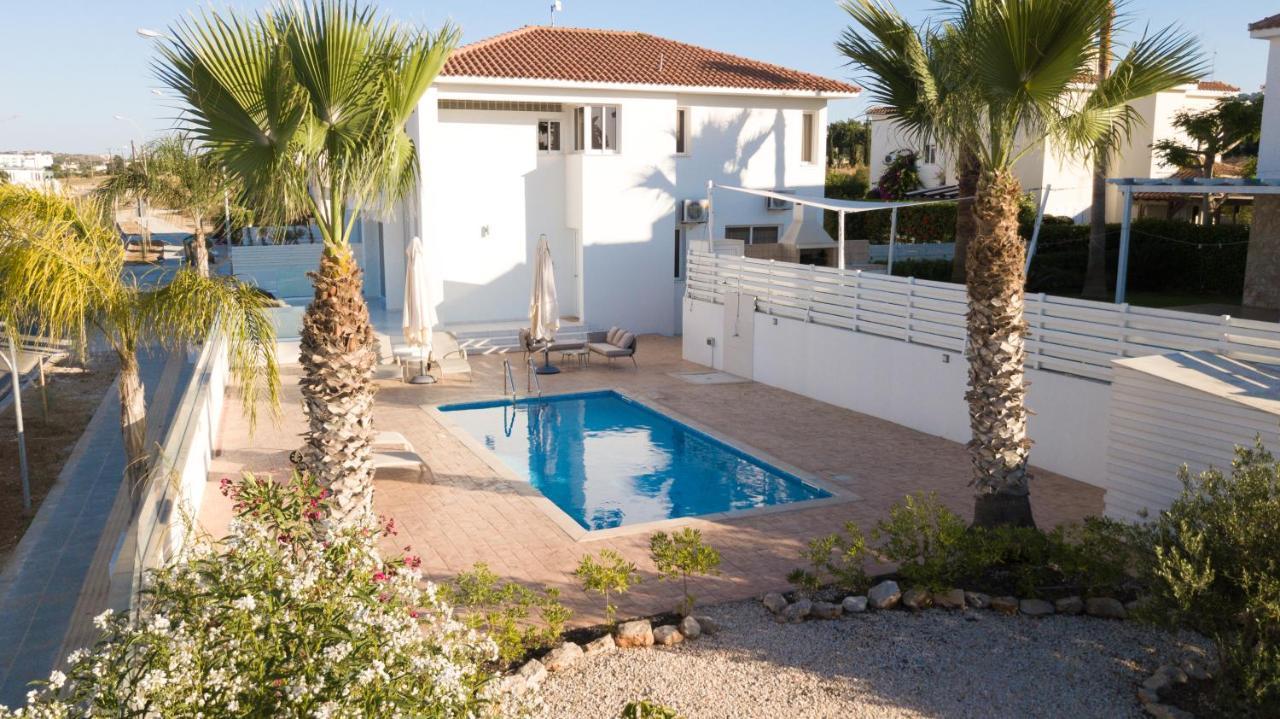 Pernera Gardens Villa *